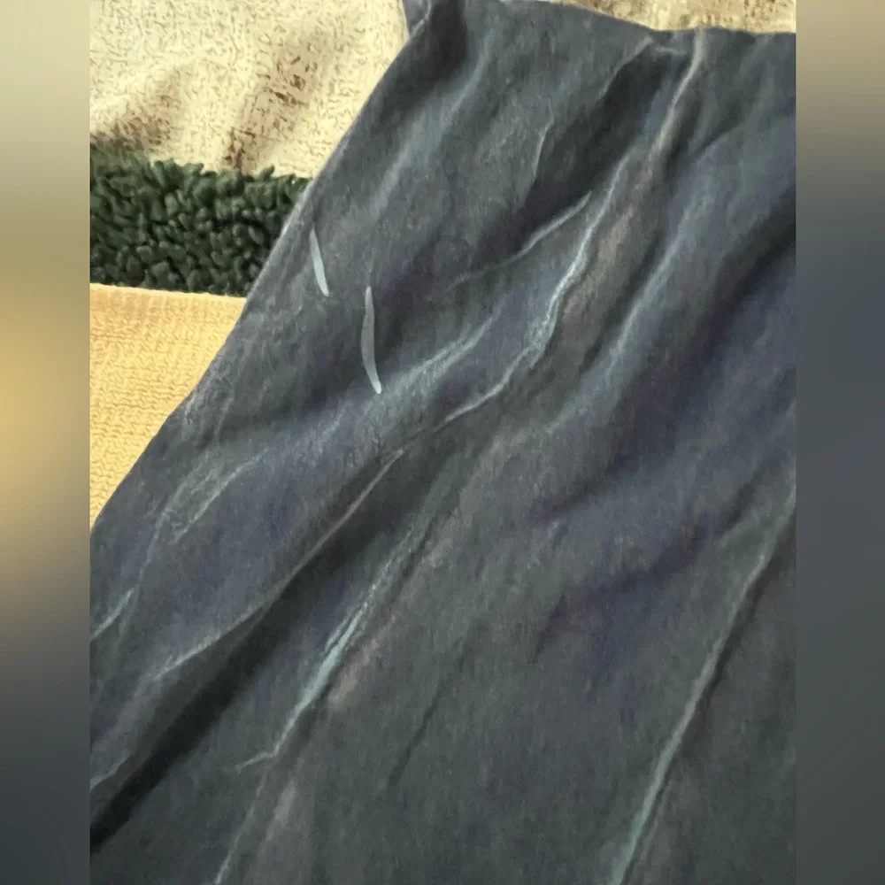 Velvet check out
